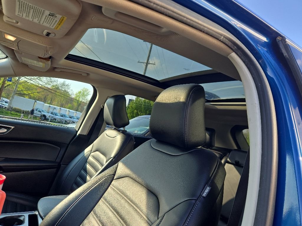 Certified 2021 Ford Edge SEL w/ Convenience Package AWD/4WD image 9