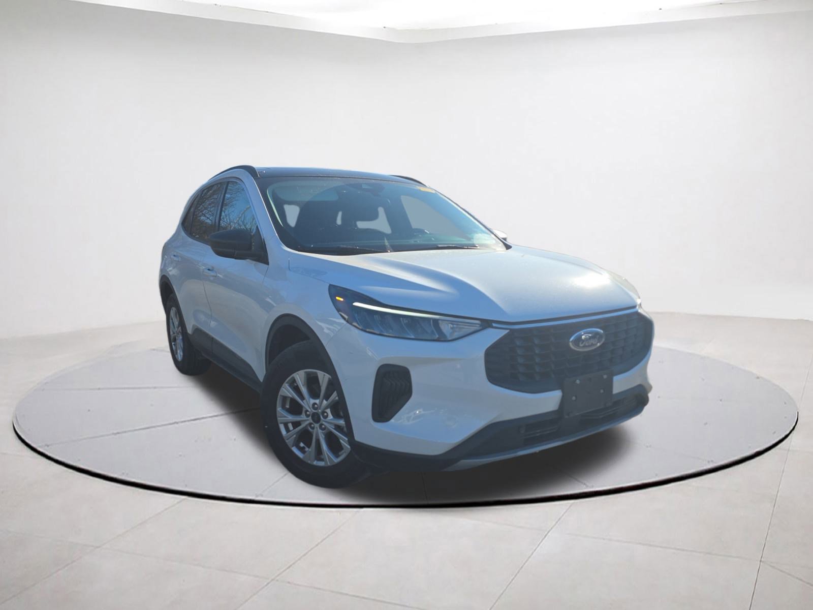 Certified 2023 Ford Escape Active w/ Tech Pack #1 image 1