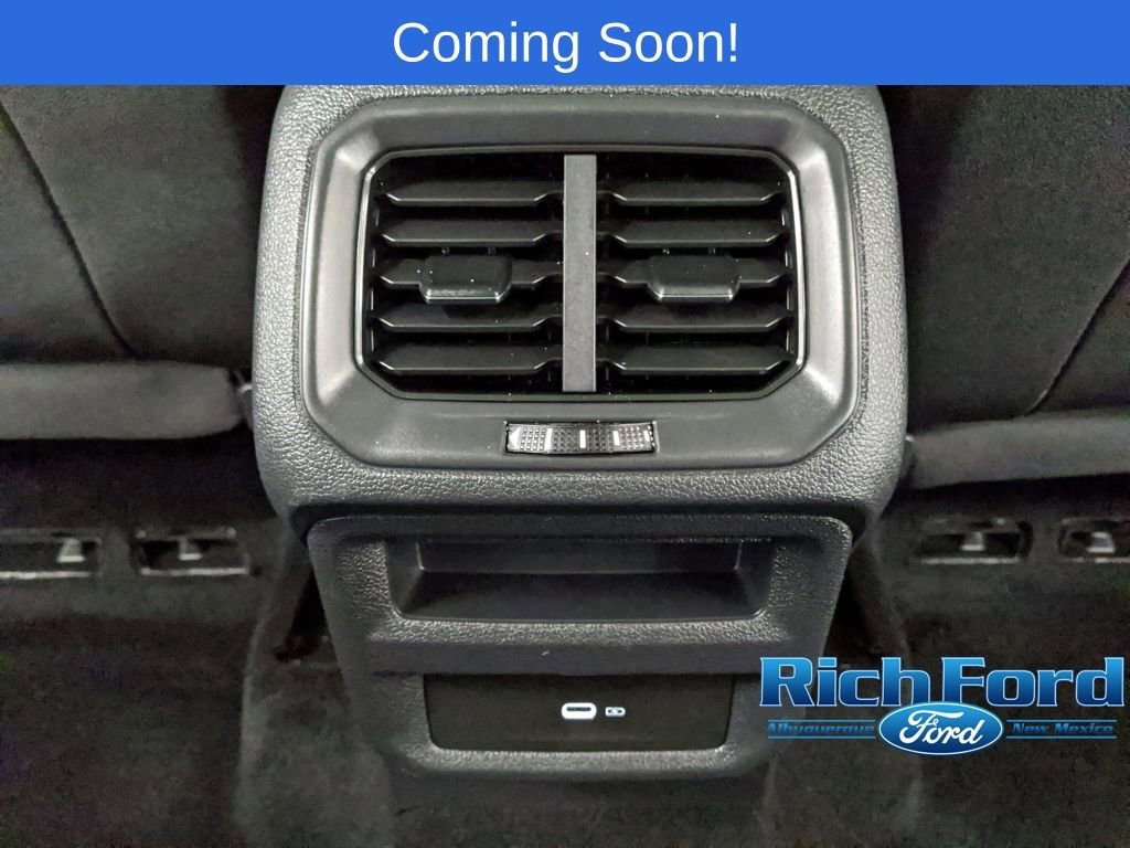 Used 2023 Volkswagen Taos SE image 13