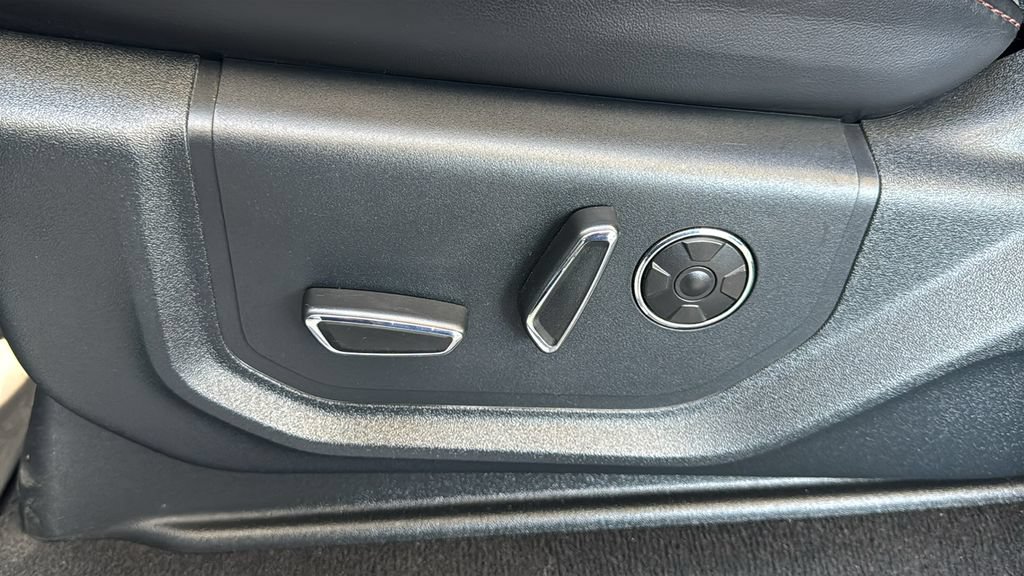 Certified 2020 Ford F350 Platinum AWD/4WD image 23