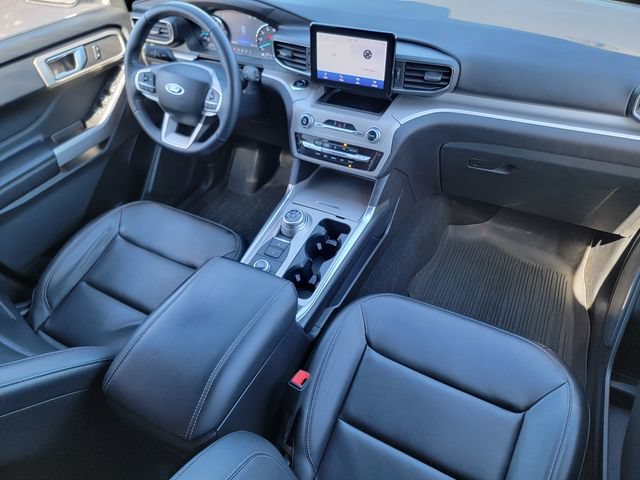 Certified 2023 Ford Explorer XLT w/ Equipment Group 202A AWD/4WD image 40