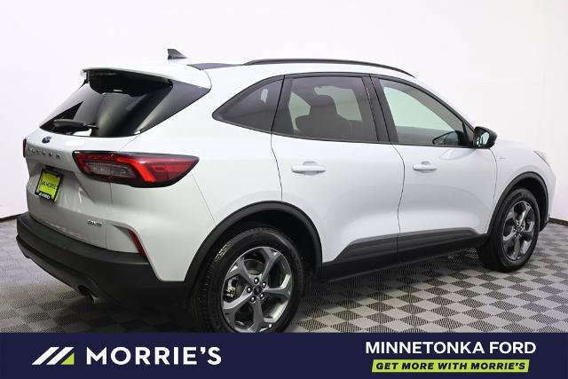 Certified 2025 Ford Escape ST-Line AWD/4WD image 7