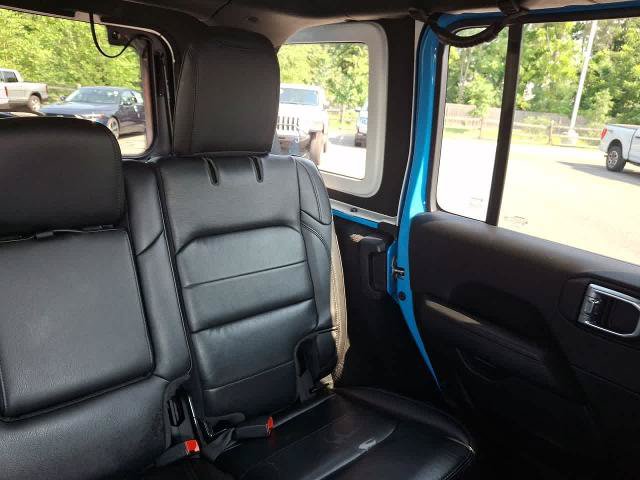 Used 2021 Jeep Wrangler Unlimited Sahara AWD/4WD image 14