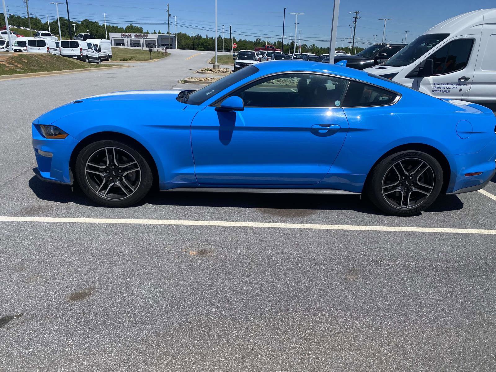 Certified 2022 Ford Mustang Premium RWD image 4