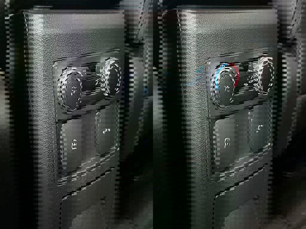 Certified 2022 Ford Explorer XLT w/ Equipment Group 202A image 16