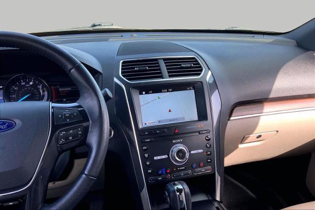 Certified 2019 Ford Explorer Limited w/ Ford Safe & Smart Package FWD image 7