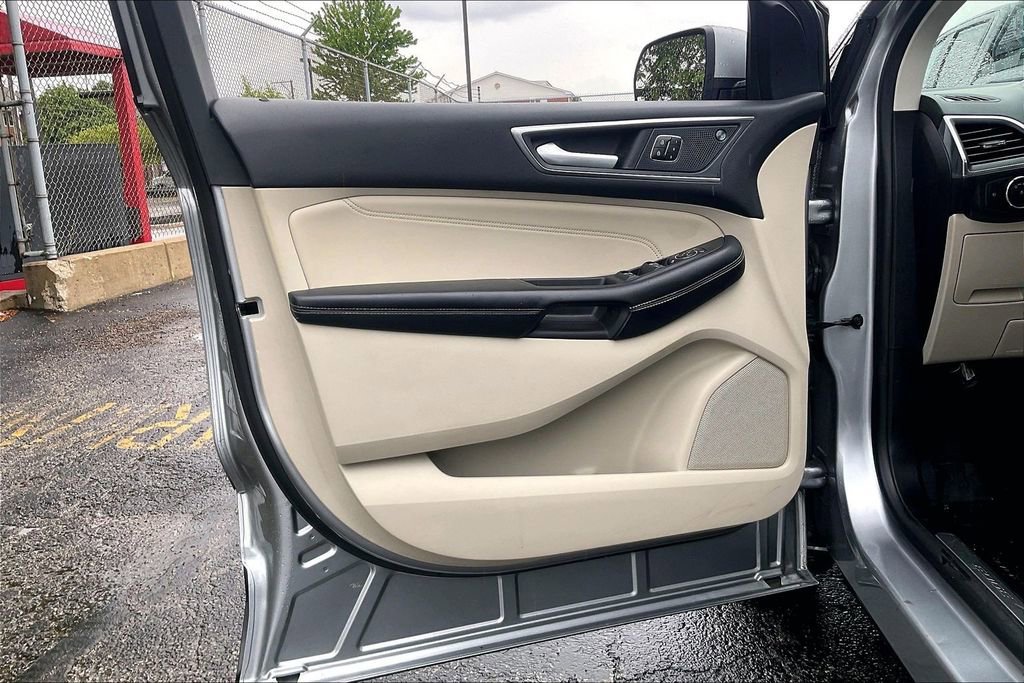 Certified 2023 Ford Edge Titanium AWD/4WD image 20