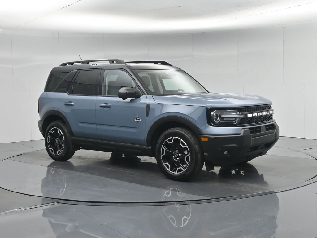 Certified 2025 Ford Bronco Sport Outer Banks w/ Outer Banks Tech Package+ AWD/4WD image 27