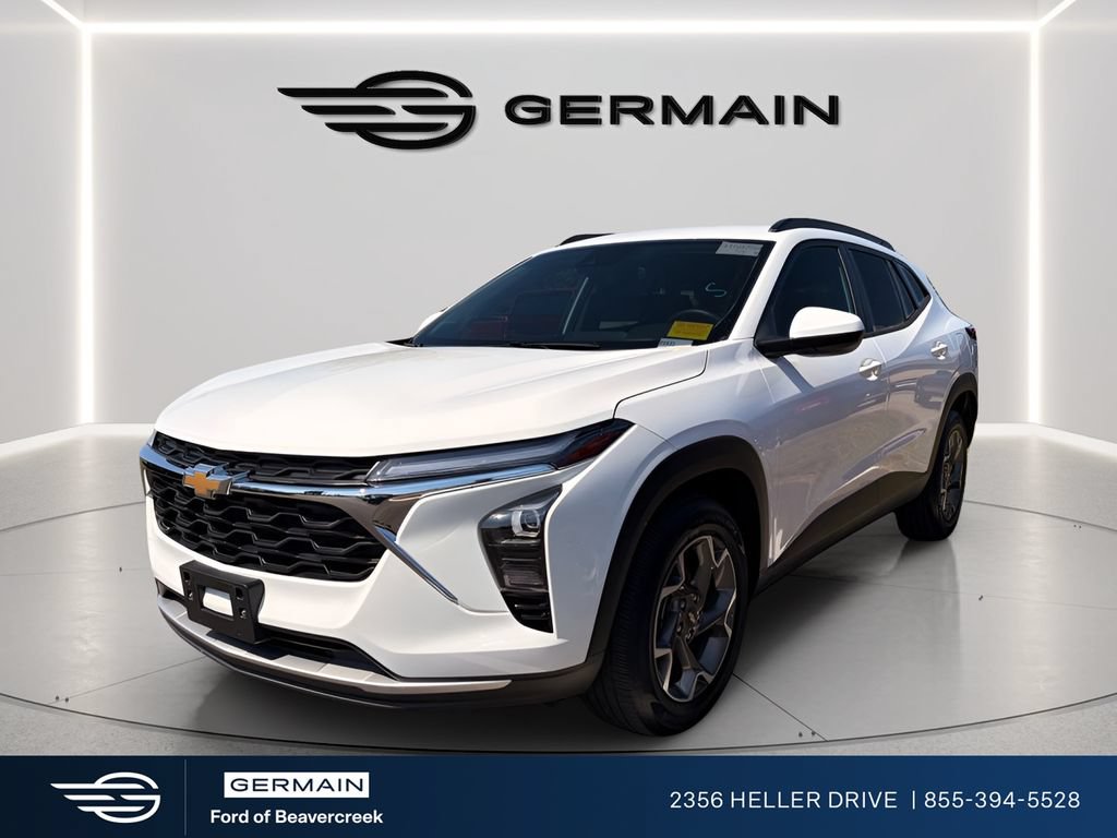 Used 2025 Chevrolet Trax LT w/ LT Convenience Package FWD image 5