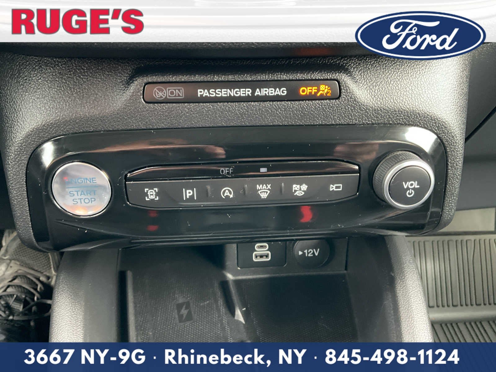 Certified 2024 Ford Escape Platinum w/ Premium Technology Package AWD/4WD image 22