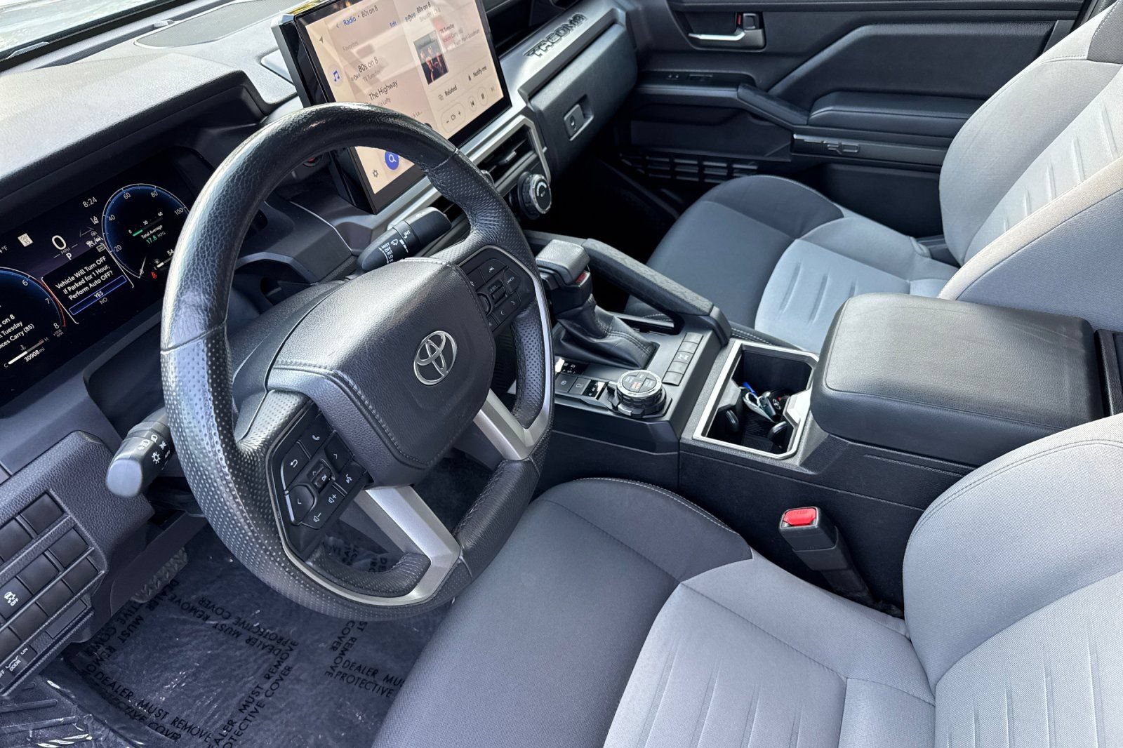 Used 2025 Toyota Tacoma TRD Off-Road AWD/4WD image 15