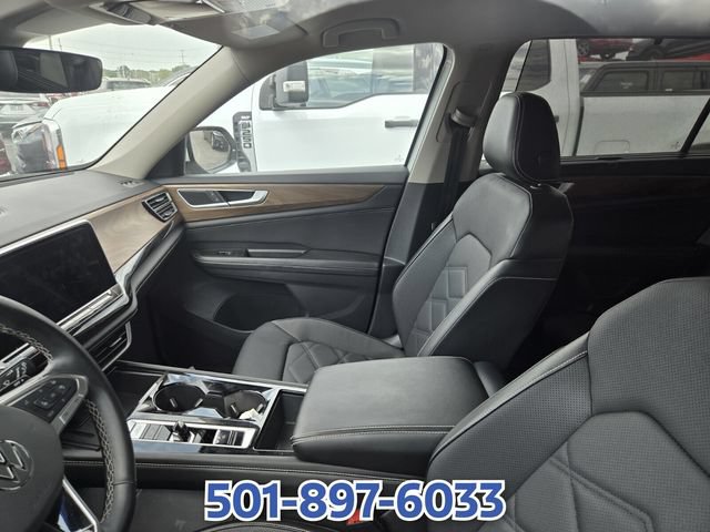 Used 2025 Volkswagen Atlas SE FWD image 8