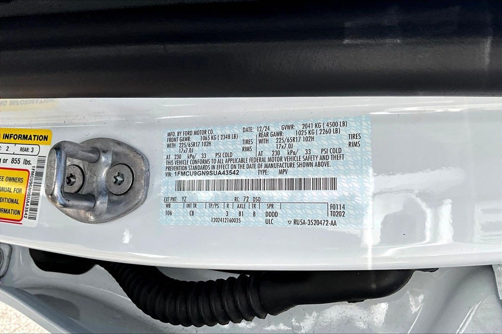 Certified 2025 Ford Escape Active AWD/4WD image 21
