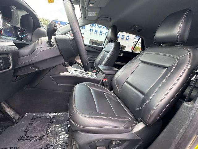 Certified 2023 Ford Explorer XLT w/ Equipment Group 202A RWD image 14