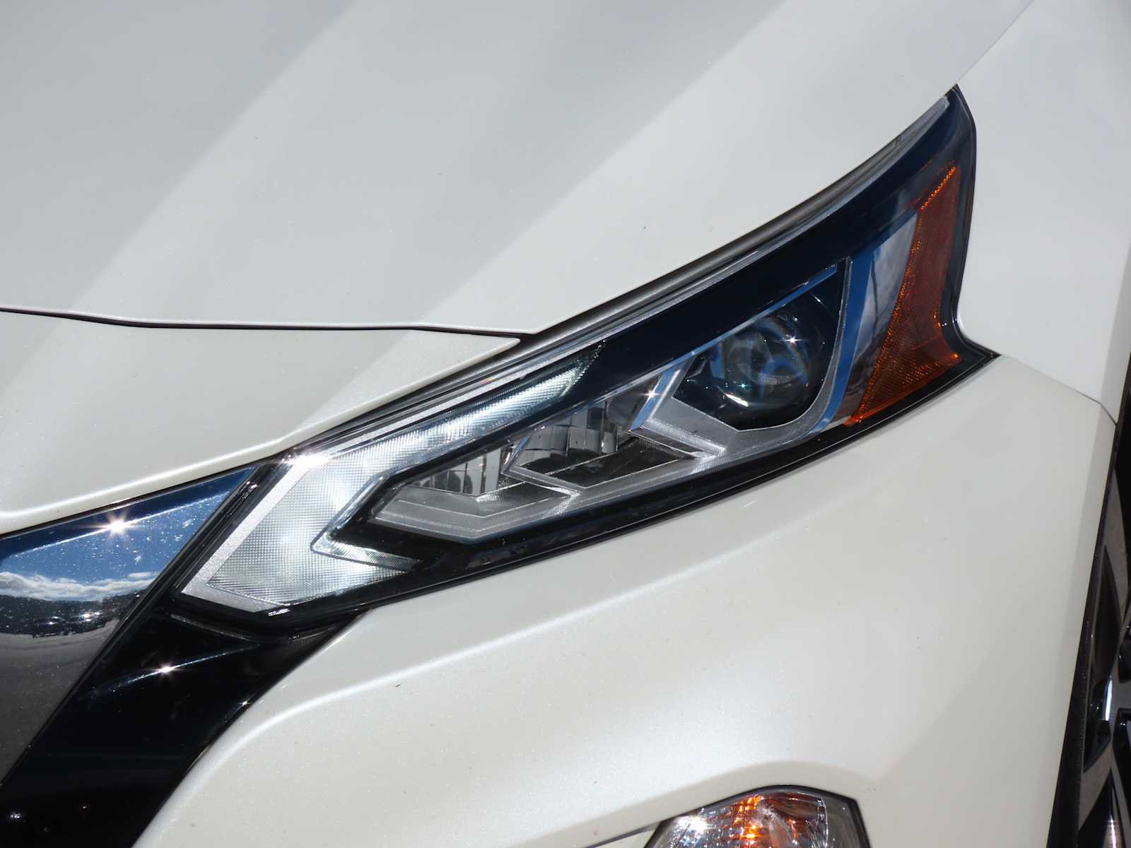 Used 2020 Nissan Altima 2.0 Platinum image 10