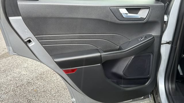 Certified 2024 Ford Escape Platinum AWD/4WD image 24
