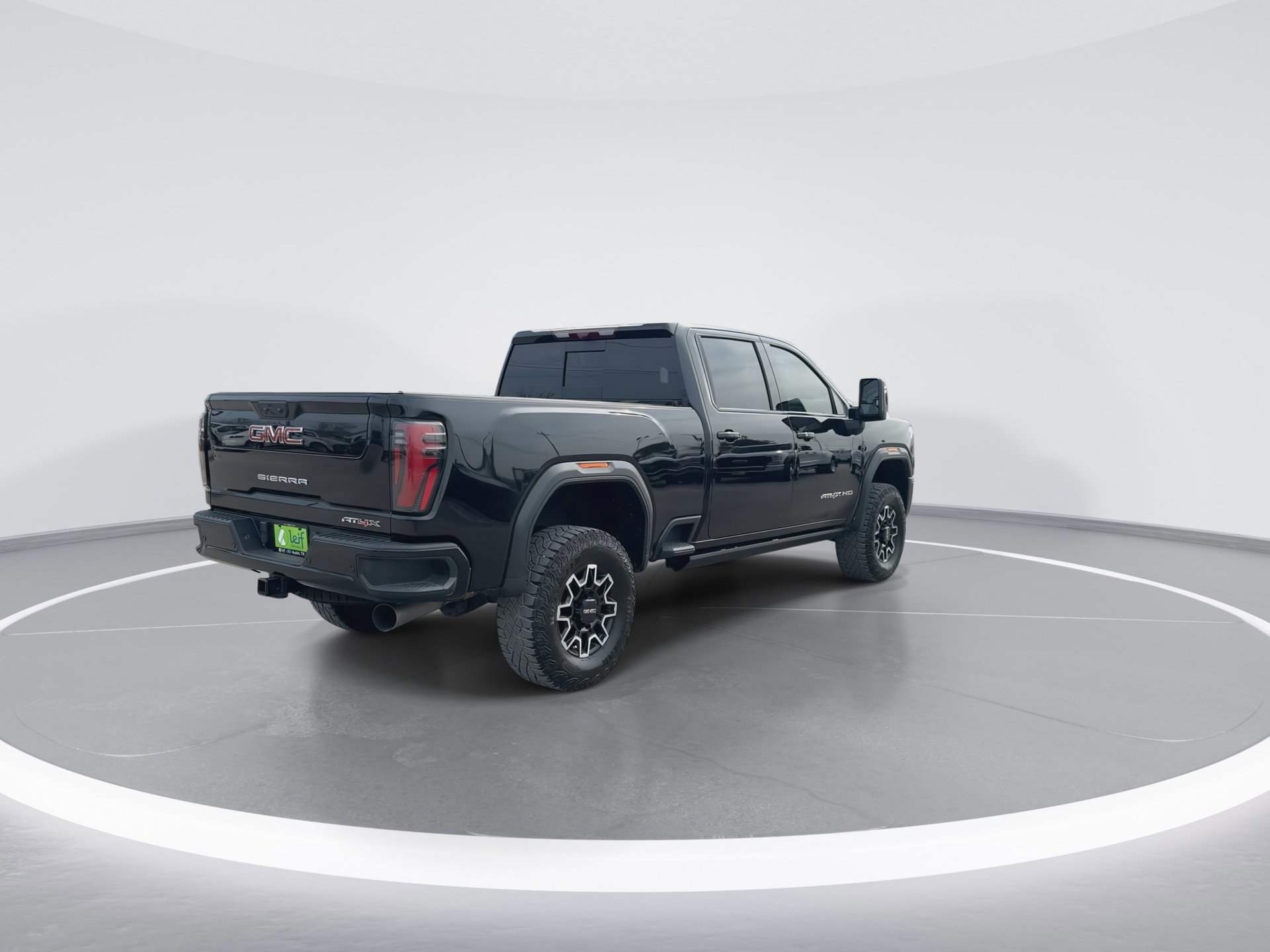 Used 2024 GMC Sierra 2500 AT4X image 6