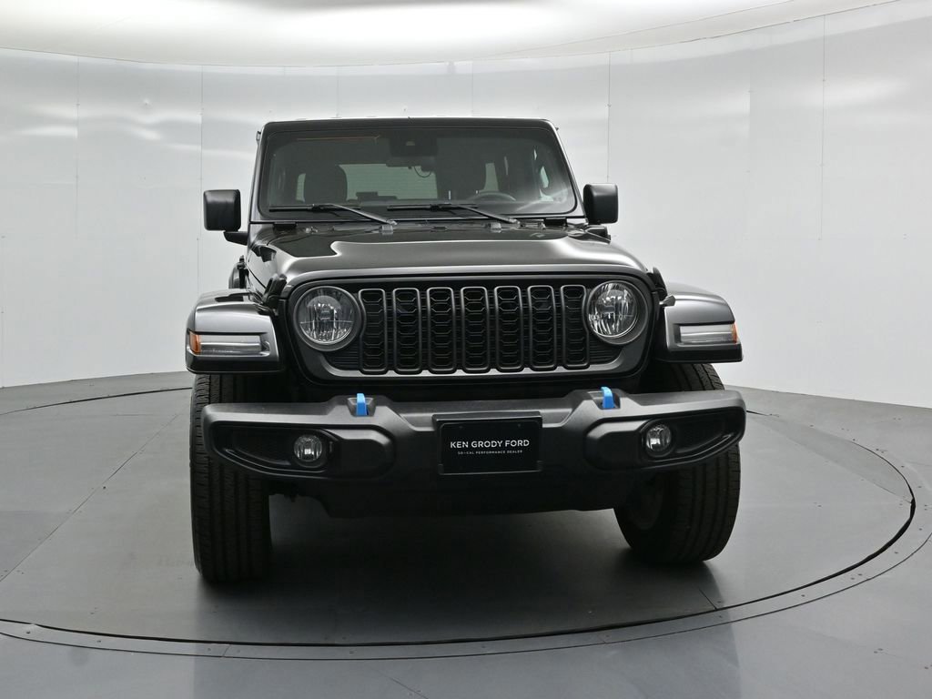 Used 2024 Jeep Wrangler Unlimited image 29