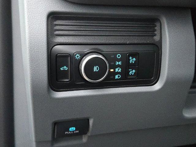 Certified 2024 Ford F250 XL w/ XL Chrome Package image 19