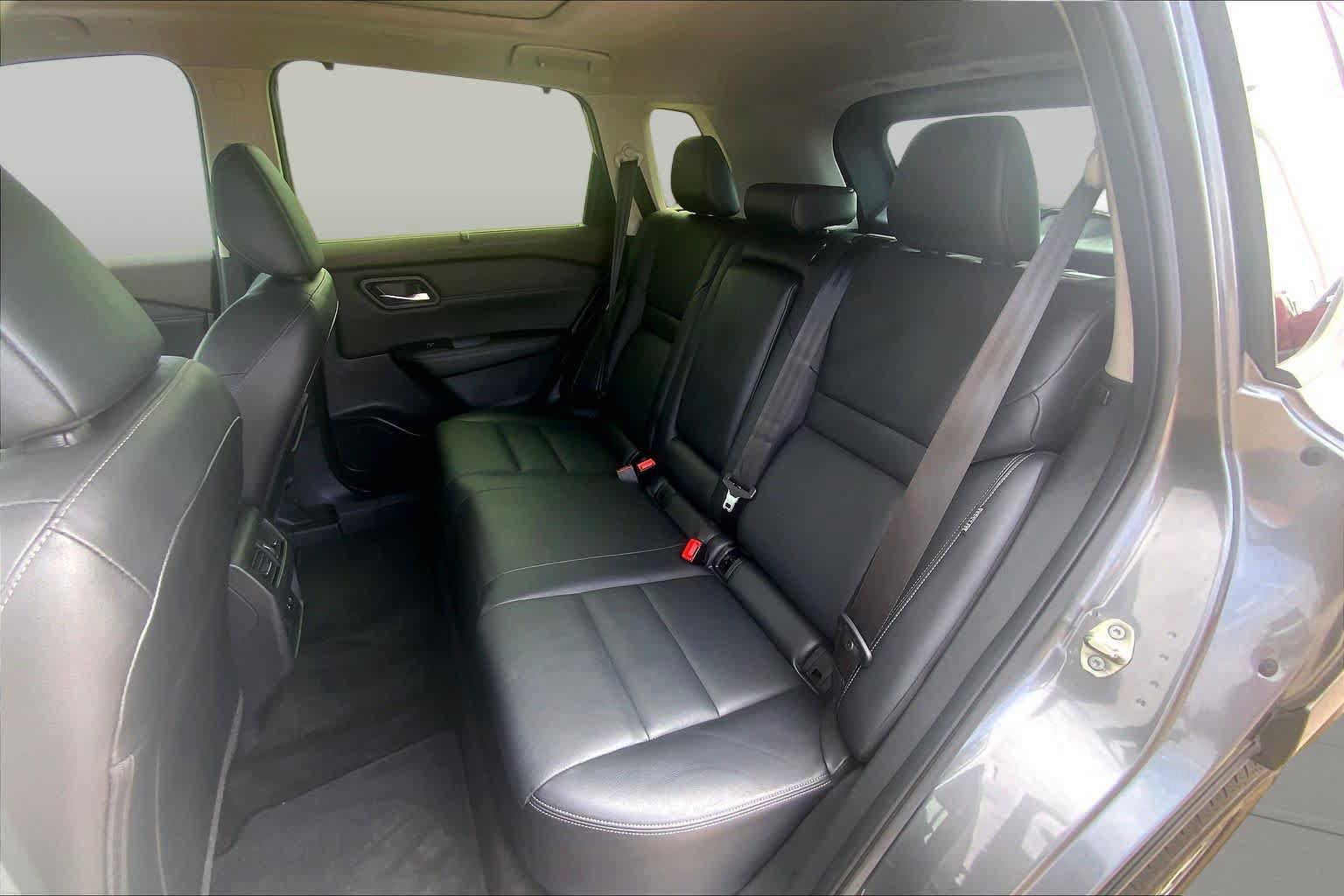Used 2023 Nissan Rogue SL w/ SL Premium Package FWD image 21