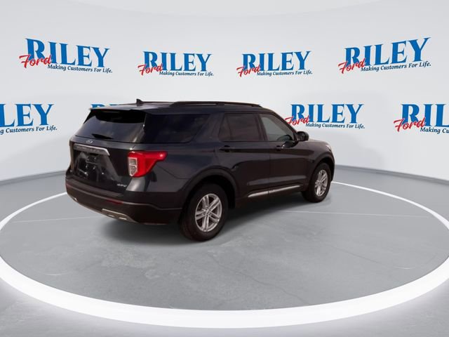 Certified 2023 Ford Explorer XLT w/ Equipment Group 202A AWD/4WD image 6