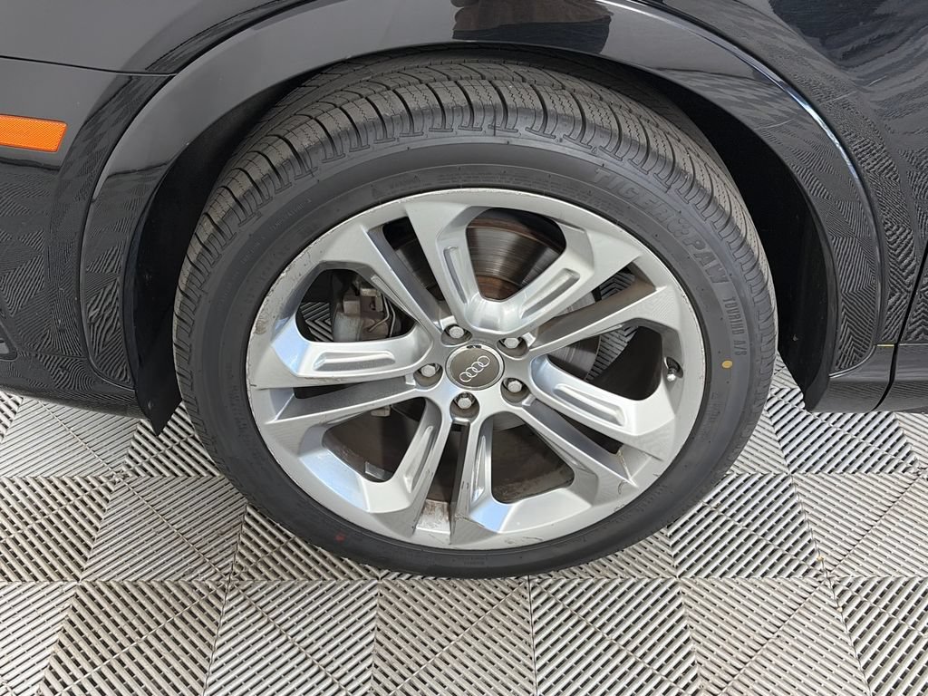 Used 2018 Audi Q3 2.0T Premium AWD/4WD image 8