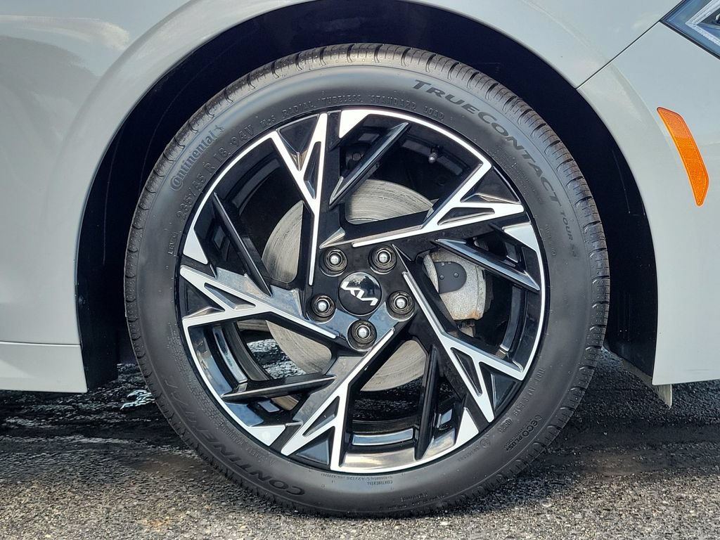 Used 2025 Kia K5 GT-Line w/ GT-Line Premium Package FWD image 9