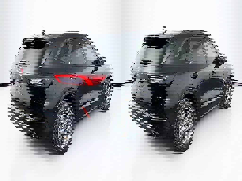 Certified 2023 Ford Escape ST-Line w/ Tech Pack #1 image 5