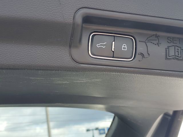 Certified 2024 Ford Explorer ST-Line w/ Class IV Trailer Tow Package image 9