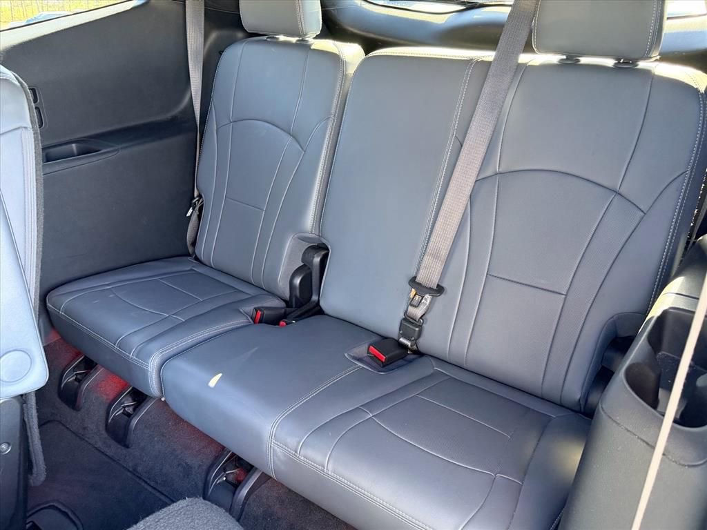 Used 2023 Buick Enclave Essence FWD image 15