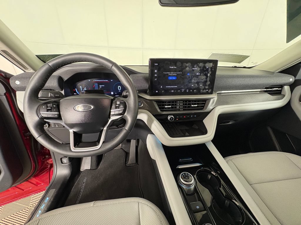 Certified 2025 Ford Explorer Platinum w/ Ultimate Package AWD/4WD image 5