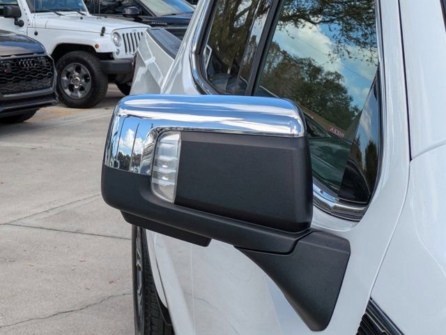 Used 2025 GMC Sierra 1500 SLT image 10