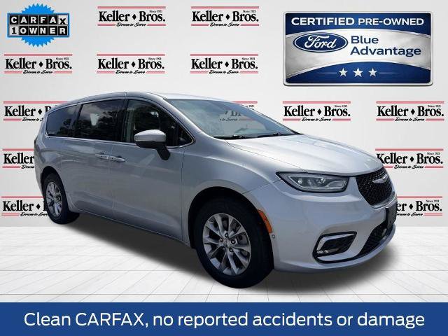 Used 2023 Chrysler Pacifica Touring-L AWD/4WD image 1