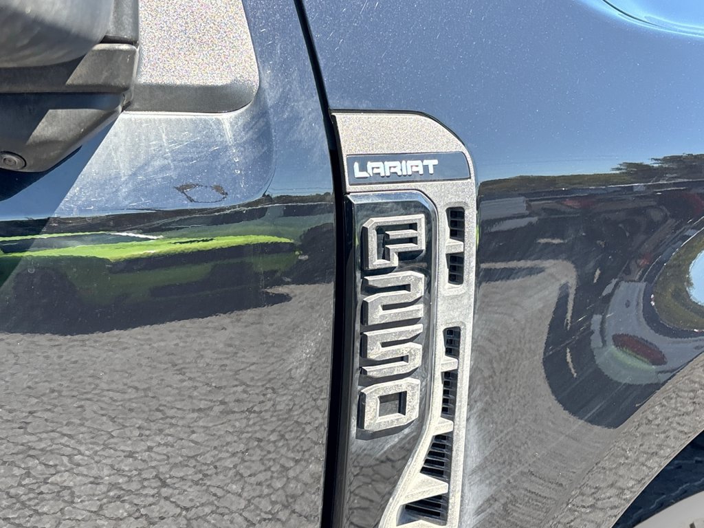 Certified 2024 Ford F250 Lariat w/ Lariat Ultimate Package AWD/4WD image 12