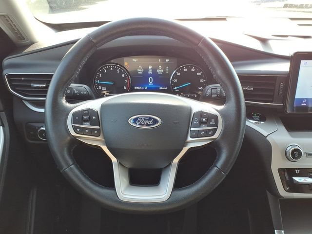Certified 2021 Ford Explorer XLT w/ Equipment Group 202A AWD/4WD image 12