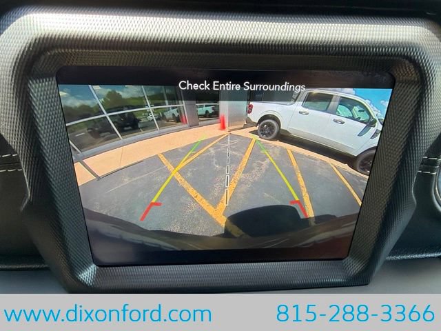 Used 2019 Jeep Wrangler Unlimited Sahara AWD/4WD image 12