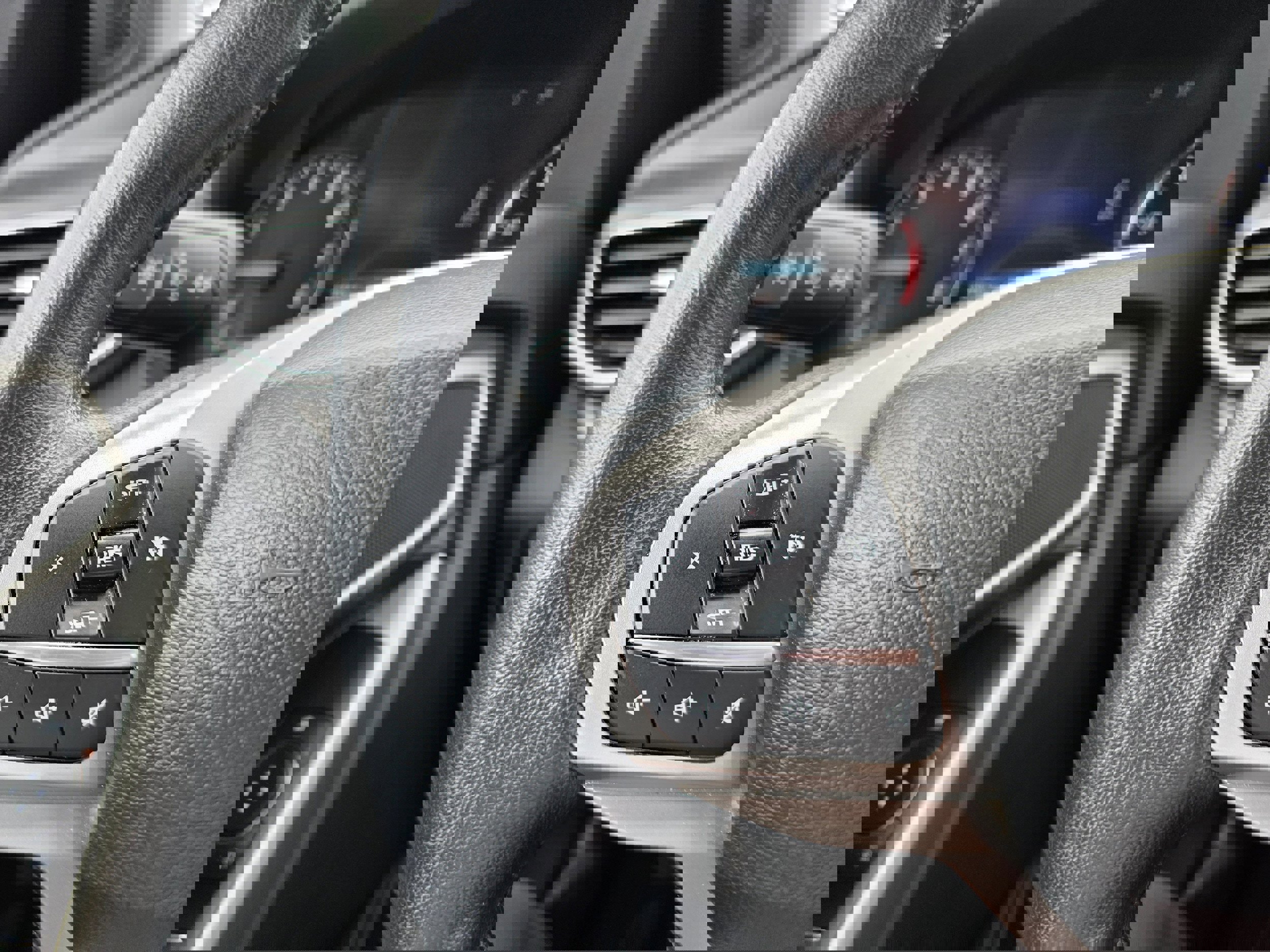 Certified 2023 Ford Explorer XLT w/ Equipment Group 202A image 16