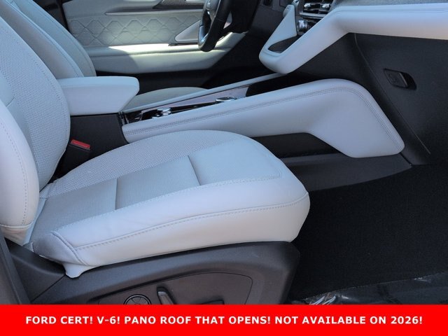 Certified 2025 Ford Explorer Platinum w/ Ultimate Package AWD/4WD image 29