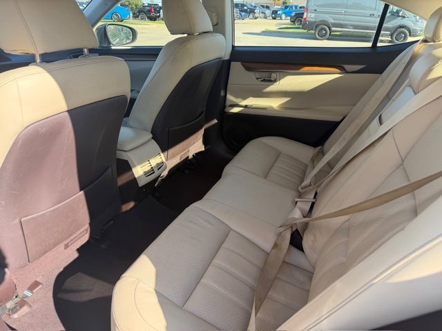 Used 2017 Lexus ES 300h w/ Luxury Package image 19