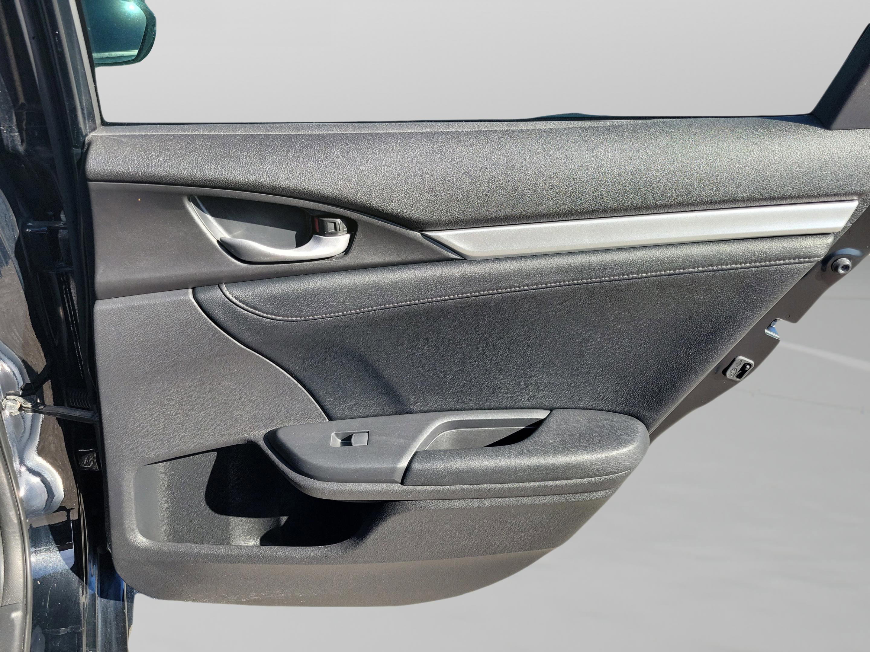 Used 2017 Honda Civic Touring image 26