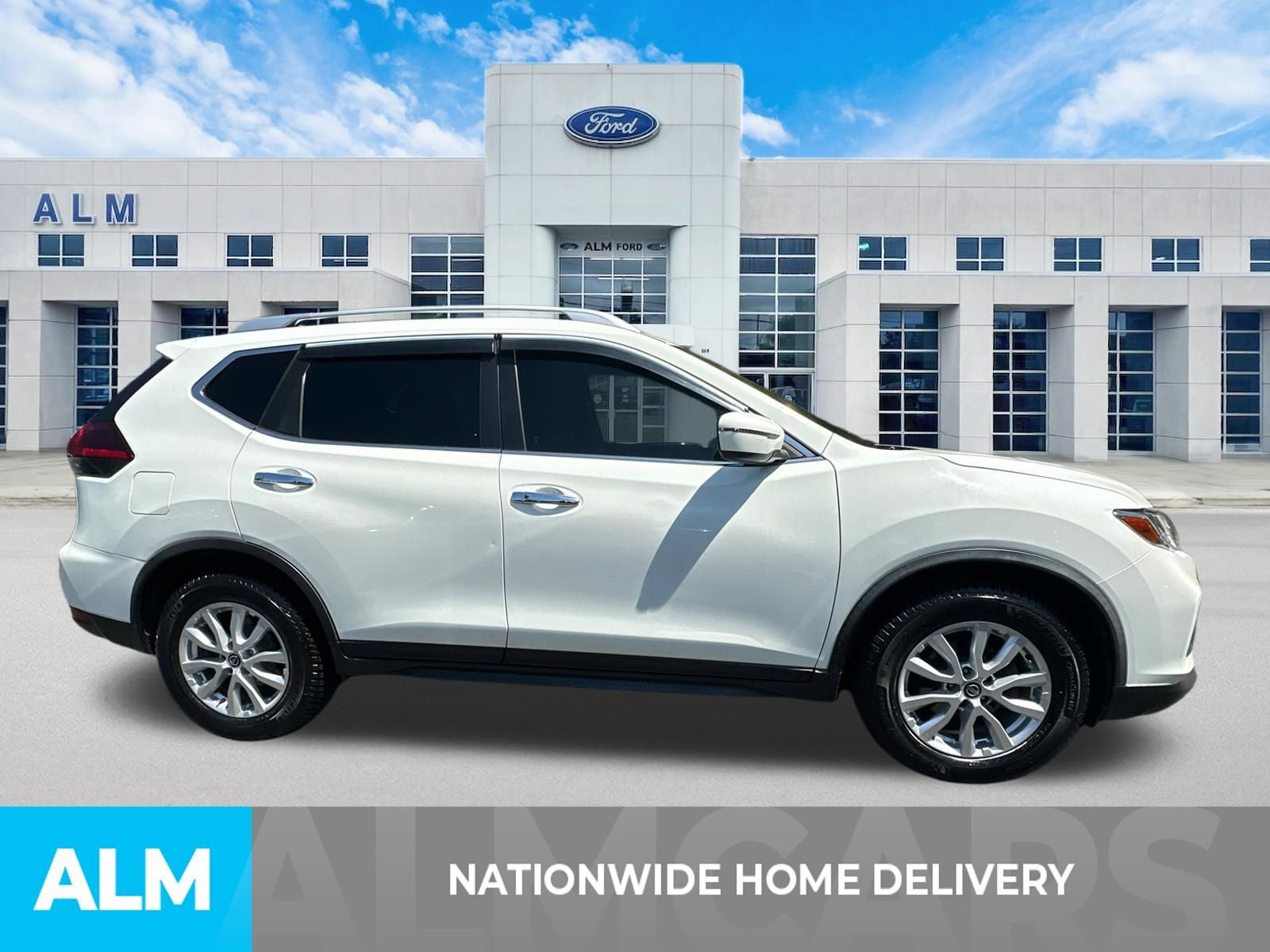 Used 2020 Nissan Rogue SV FWD image 4