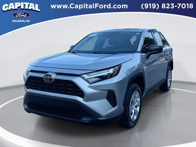 Used 2025 Toyota RAV4 LE AWD/4WD image 1