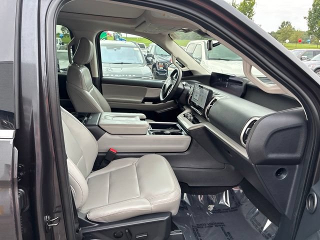 Certified 2025 Ford Expedition Active AWD/4WD image 39
