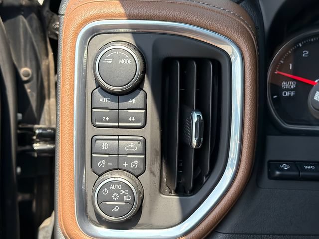 Used 2020 Chevrolet Silverado 1500 High Country w/ Technology Package AWD/4WD image 33