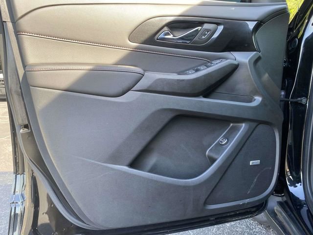 Used 2022 Chevrolet Traverse RS image 19