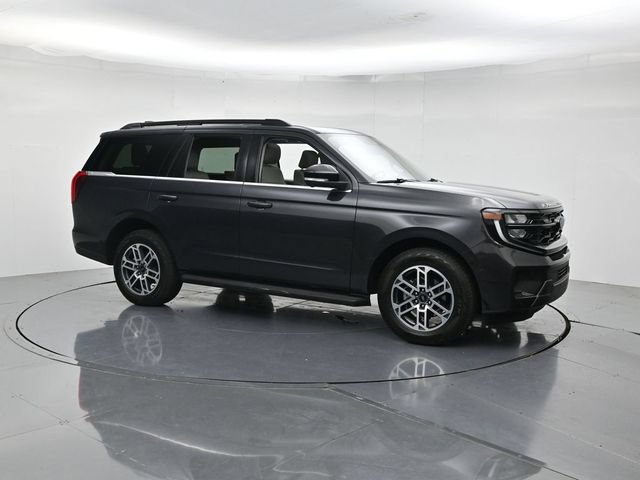 Certified 2025 Ford Expedition Active AWD/4WD video 3