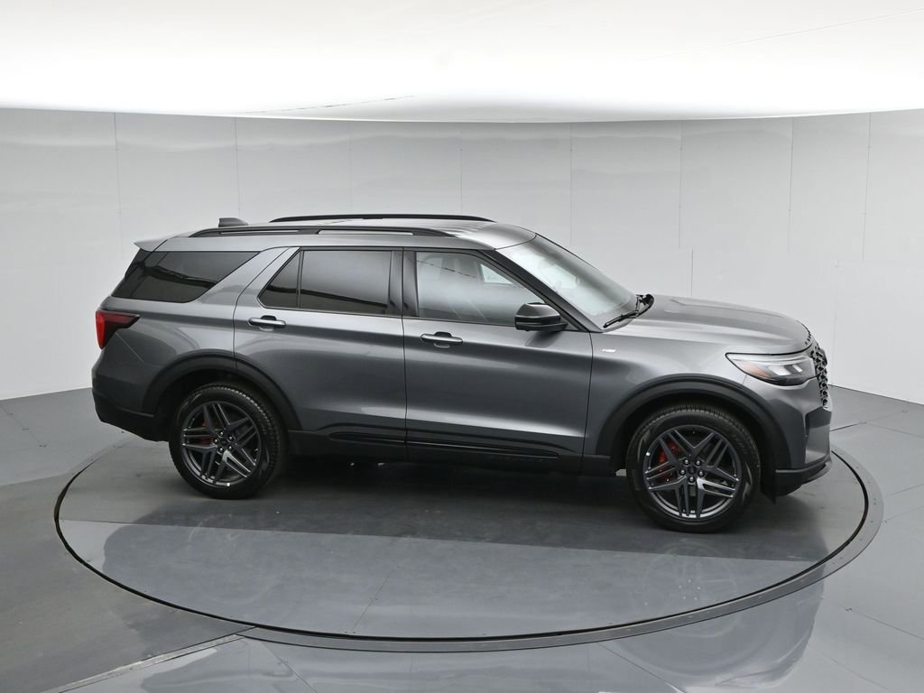 Certified 2025 Ford Explorer ST-Line w/ ST-Line Street Pack AWD/4WD image 55