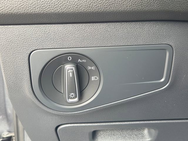 Used 2024 Volkswagen Tiguan SE R-Line image 26