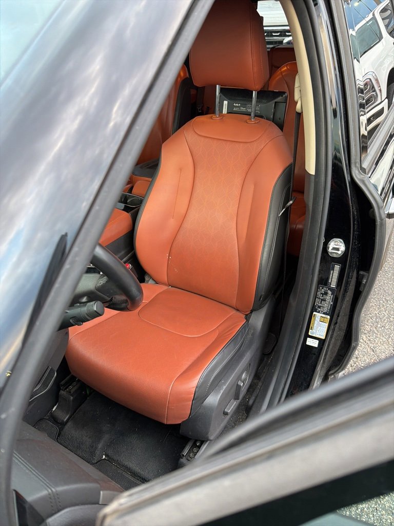 Used 2022 Kia Carnival SX image 4