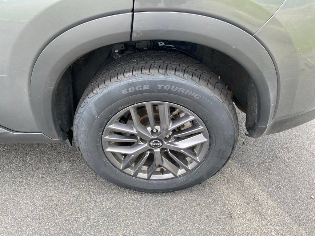 Used 2024 Nissan Rogue S AWD/4WD image 30
